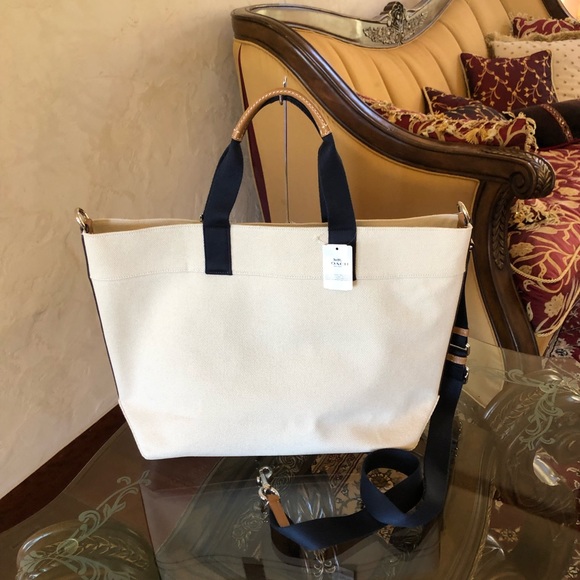 NWT Coach canvas Tote&wristlet - Picture 4 of 8